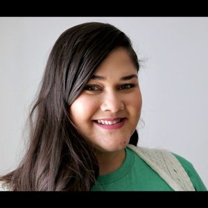 Meet your Posher, Ely